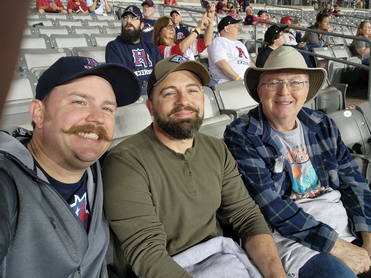 Endleswurm's tweet photo. Let's get this W #RoughneckNation https://t.co/Ccz0D4zkTJ