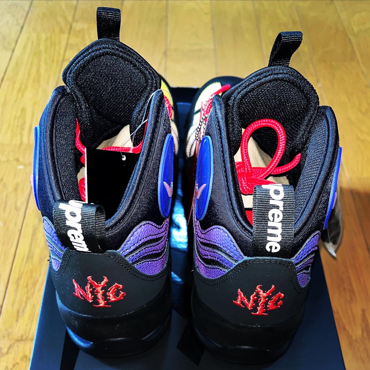 sneakermafia777's tweet photo. Supreme × Nike Air Bakin Black/Multi GOT’EM👟✨
@nike 👑
#nike
#airbakin
#supreme
#blackmulti
#still
#SNKRSKickCheck #snkrskickcheckjp #yesnike
#kickstagram #igkicks #igsneaker #snkrpic
#sneakerhead #sneakergram #kickstagram https://t.co/1NrDlVnpXF