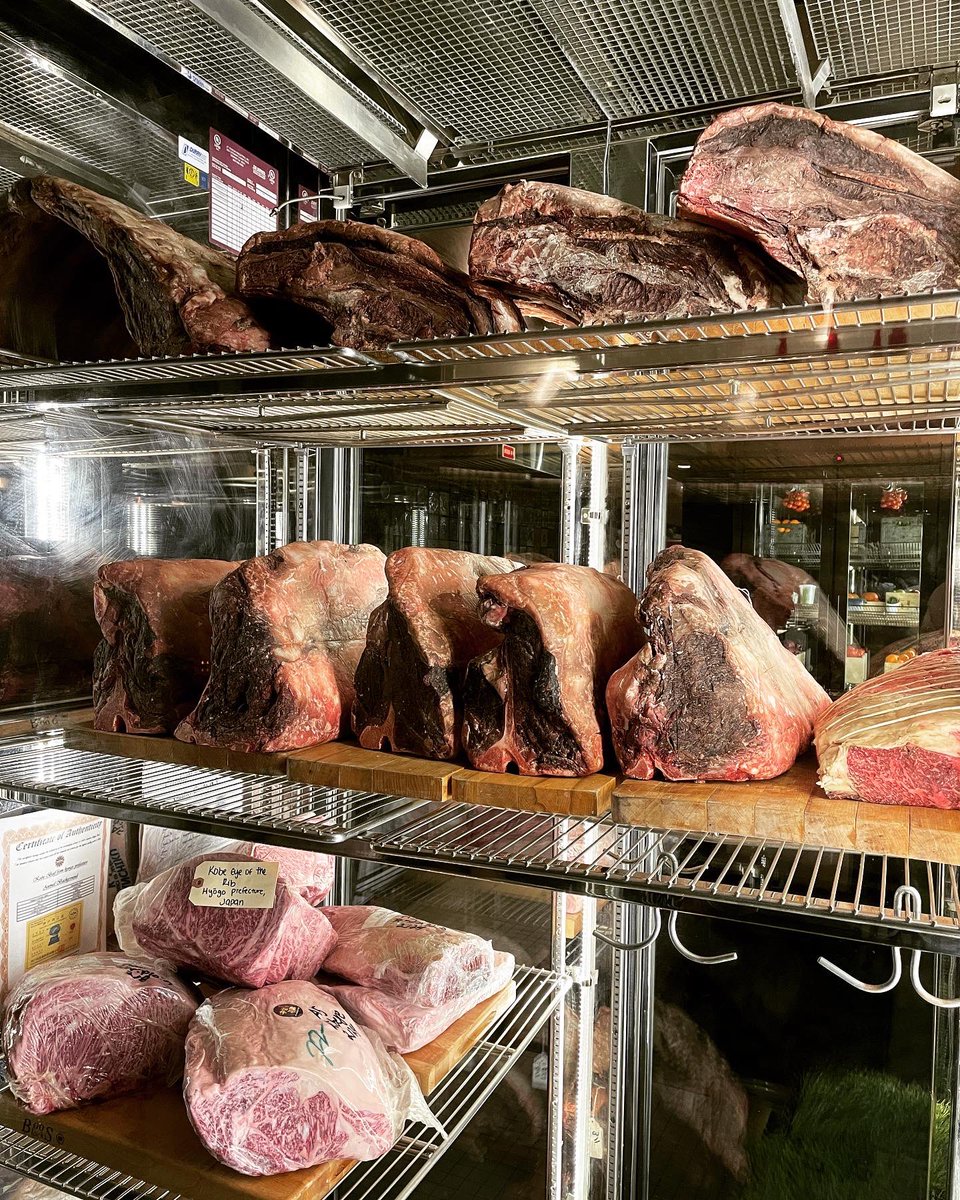 DannyKooolaid's tweet photo. Bazaar Meat by Jose Andres in Las Vegas.
Dry aged meats were perfectly grilled and burnt with wood and charcoal for best flavor and texture.
#LasVegas #steakhouse #bazaarmeat #joseandres #saharalasvegas https://t.co/hOYmAsM0ZK