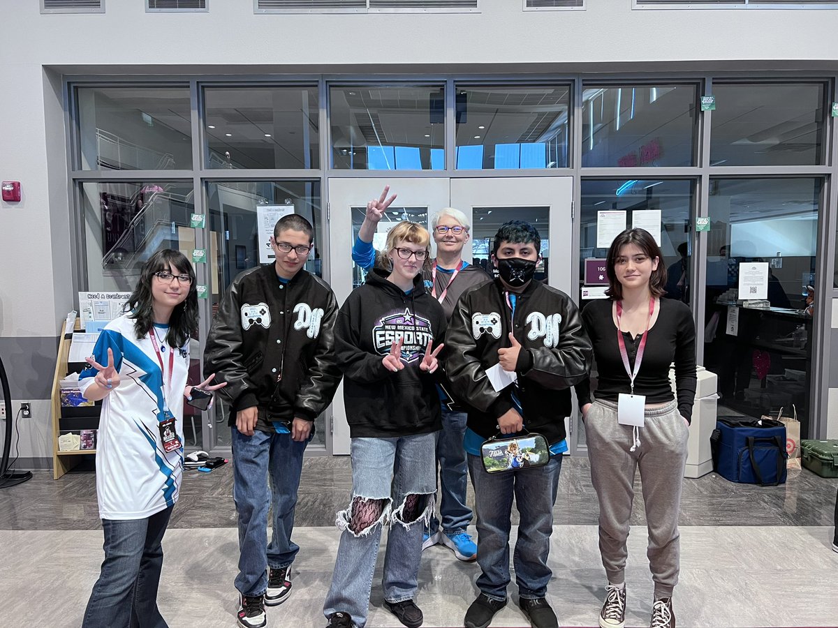 DelNorteESPORTS's tweet photo. What a great weekend for NewMexicoEsports 

Wow NMSU 
Thank you so much 
Del Norte Esports  🏰🏰🎮Love it 💯 https://t.co/UMFN67BloX