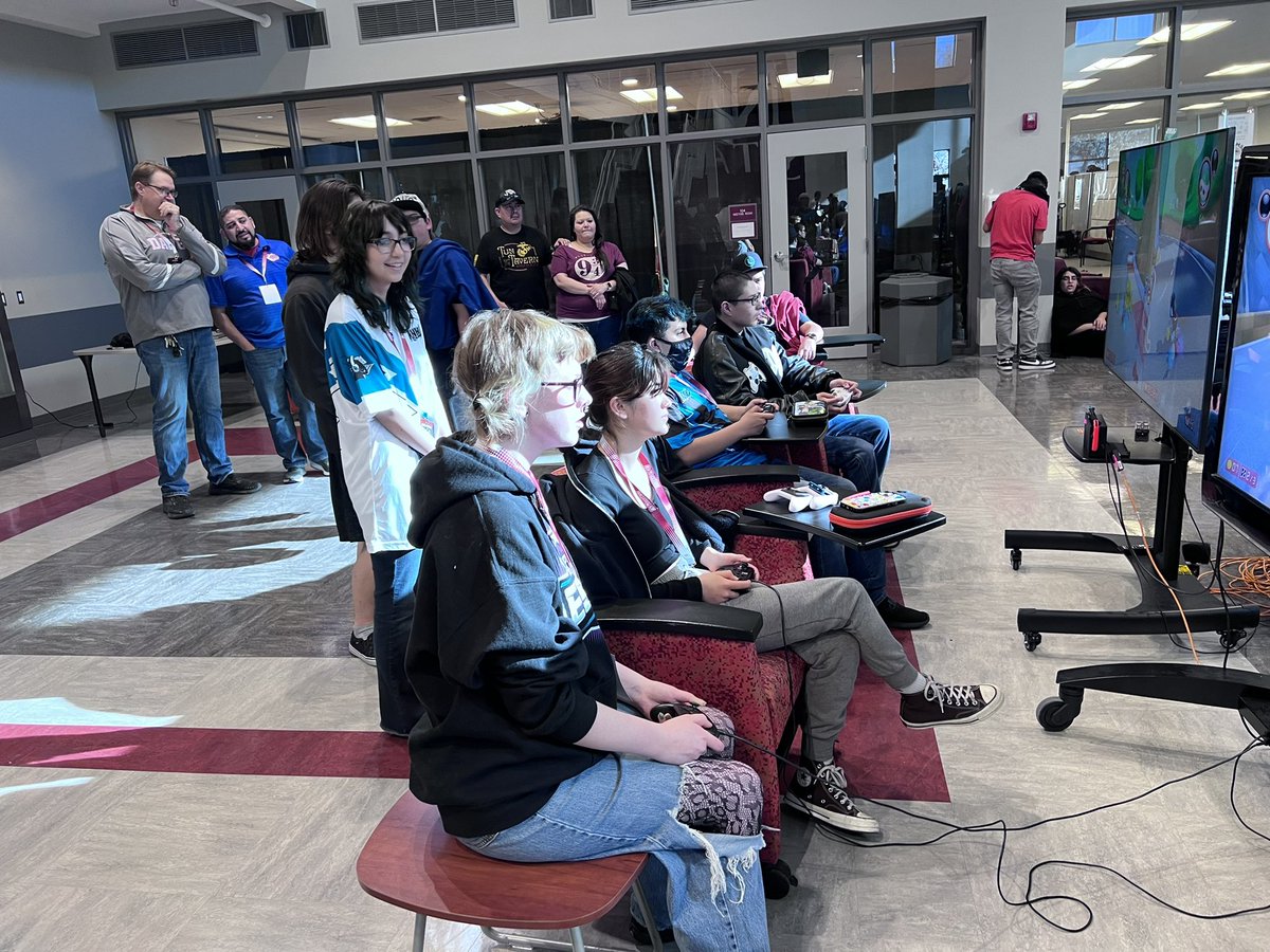 DelNorteESPORTS's tweet photo. What a great weekend for NewMexicoEsports 

Wow NMSU 
Thank you so much 
Del Norte Esports  🏰🏰🎮Love it 💯 https://t.co/UMFN67BloX