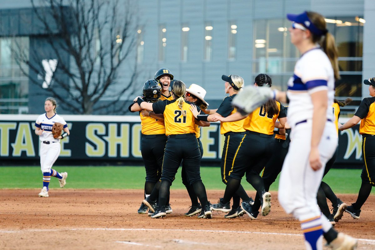 Wichita State Softball on Twitter "Sunday dub walkoff style 😎"