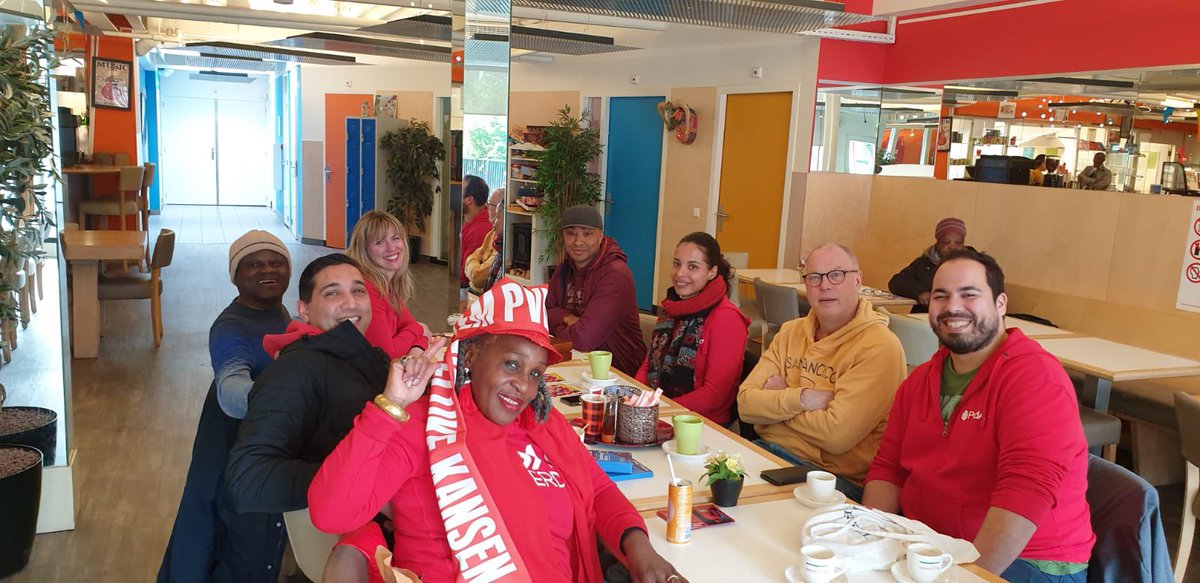 StephanoStoffel's tweet photo. Impressie na de PvdA campagne van zaterdag 4 maart in Holendrecht, Amsterdam Zuidoost.

#provincie #waterschap #15maart

Stem 15 maart gewoon op mij! Lijst 2 nummer 6 

@waterschapagv Waterschapsverkiezingen

#StemMetJeHart #KiesRood @PvdAnh https://t.co/dfjae7QfU9