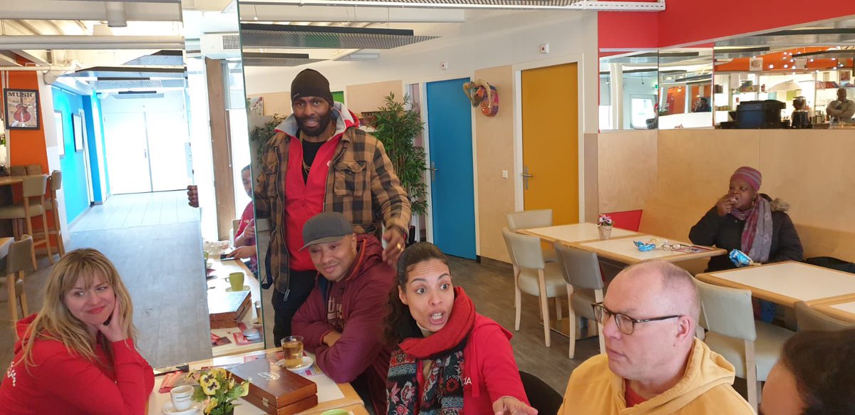 Impressie na de PvdA campagne van zaterdag 4 maart in Holendrecht, Amsterdam Zuidoost.
#provincie #waterschap #15maart
Stem 15 maart op <a href="/StephanoStoffel/">Stephano A. Stoffel</a> Lijst 2 nummer 6. Frank Vreugd, lijst 5 nummer 19 provincie en waterschap lijst 2 nr.8
<a href="/waterschapagv/">Waterschap AGV</a> 
#StemMetJeHart #KiesRood