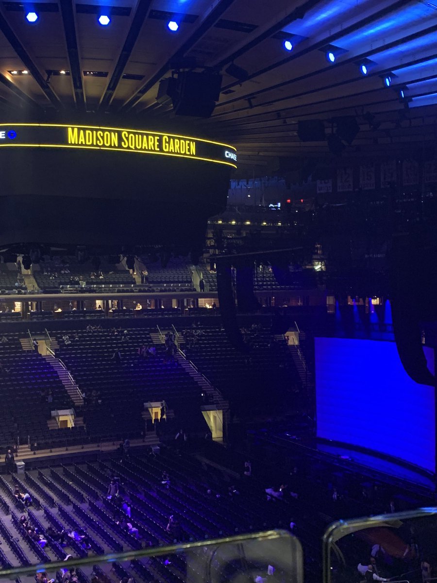 ThinkBluePR's tweet photo. I have been a @sza fan since 2014. One of my fav songs from the Z album is Babylon. She is beyond talented and an inspiration. Seeing her @TheGarden tonight is a dream come true. Thank you Solana for making music that touches the soul. You are a true artist. #fangirl #SOSalbum https://t.co/LFJQdAJS3Z