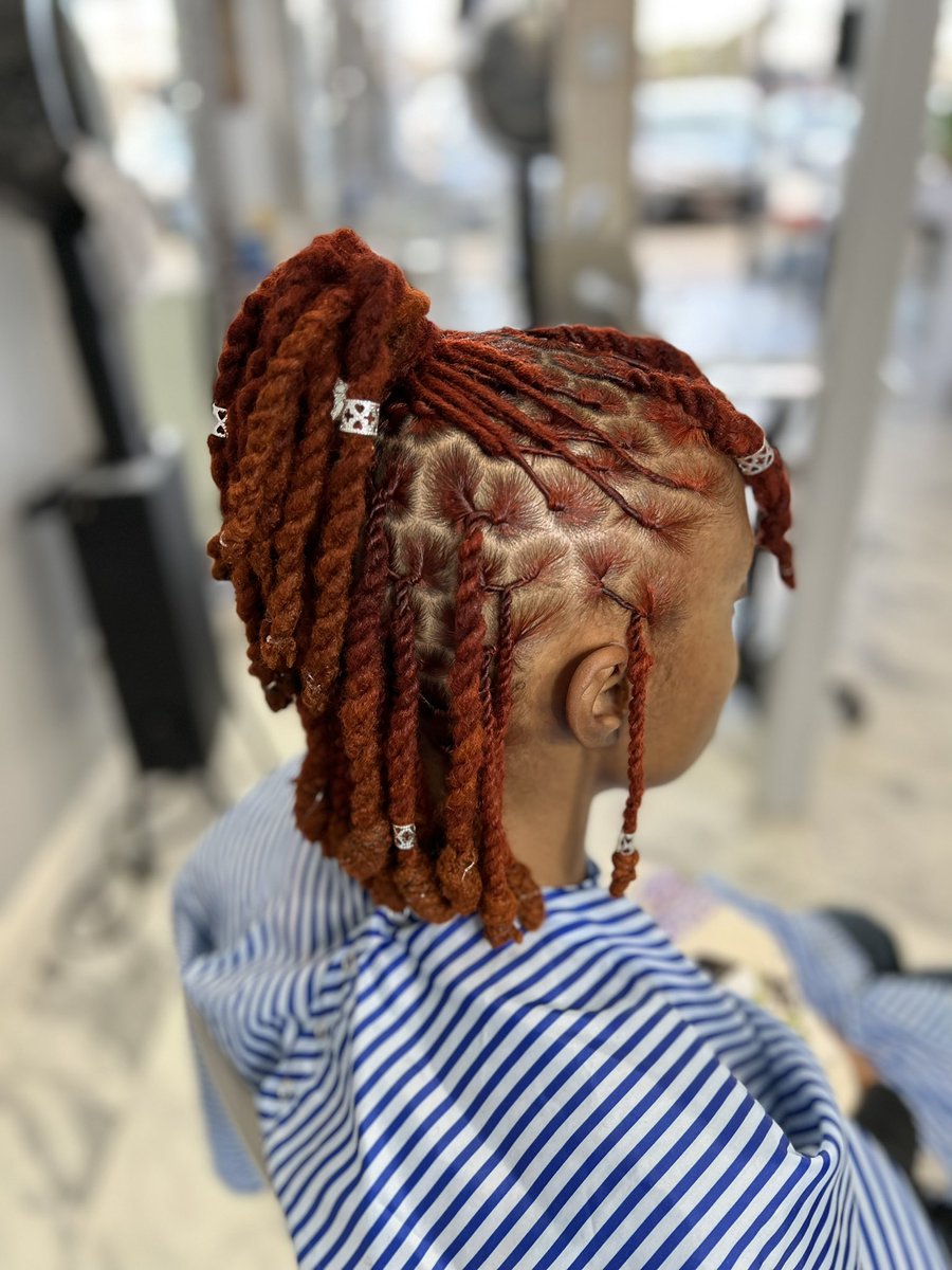 tinyiste's tweet image. HOUSTON!! If you need a loctician, feel free to contact 832.694.8382 or DM @telahsonatural on IG! #houstonlocs #houstonloctician #locs #htx #htxlocs #loctician