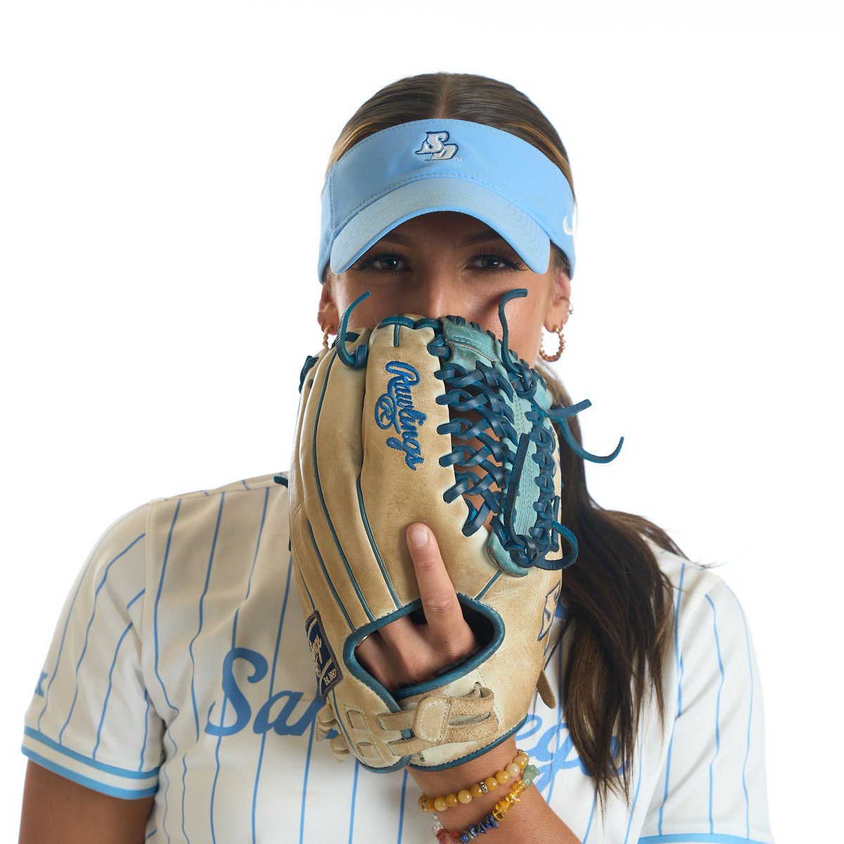 USDSoftball's tweet photo. 1-2-3 inning of relief for Ashley Daugherty, who hasn't allowed a run since Feb. 11 👏
Toreros need runs to keep the game alive, down 10-1
#GoToreros #TimeRise https://t.co/J42BaND8Fz