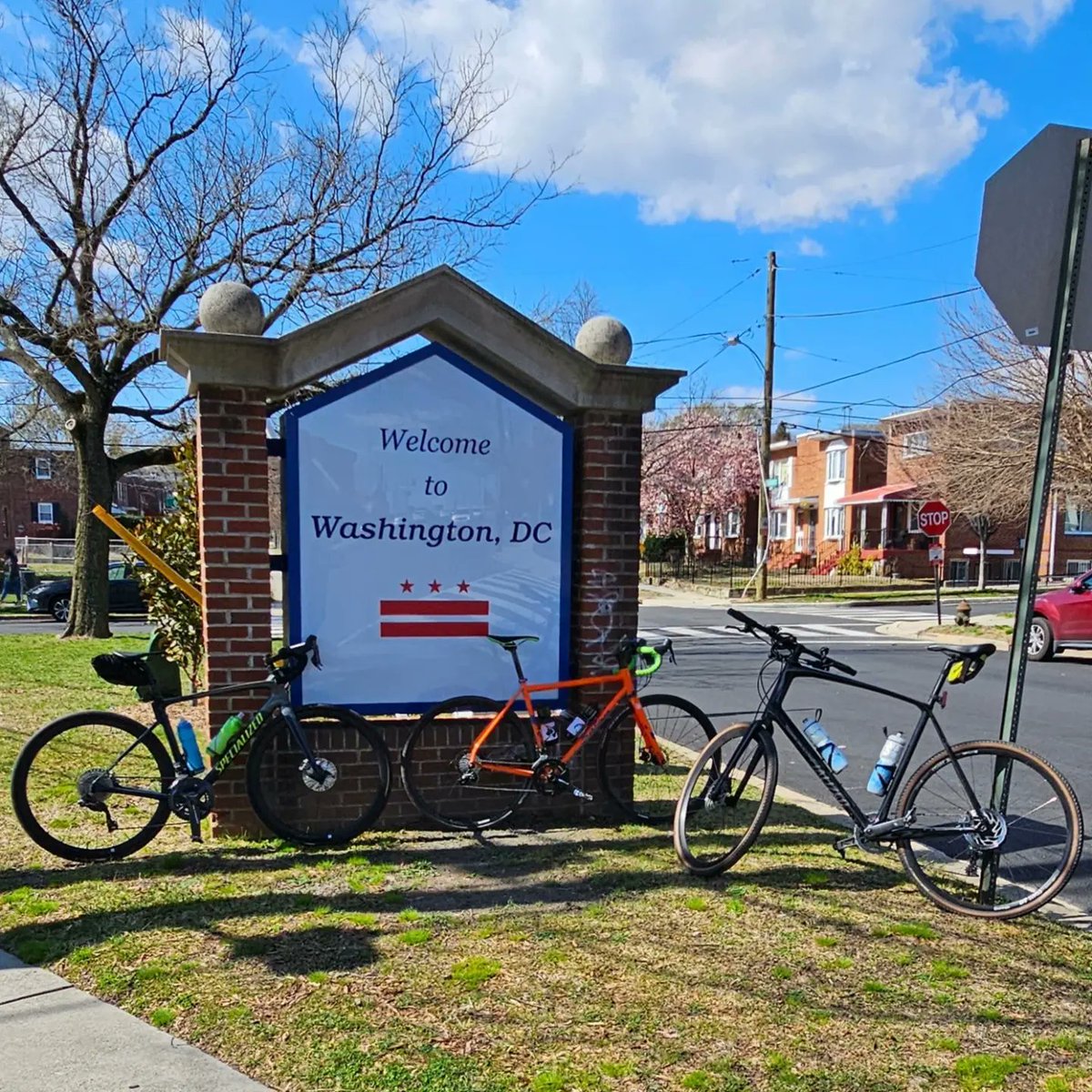 And the winning number is, - 39.3 miles! On today's #Sunday #urbanadventureride, we rode what I call my DC Umbrella Loop! #bikedc #bikedcloop #thedistrict #districtofcolumbia #washingtondc #bicycleride