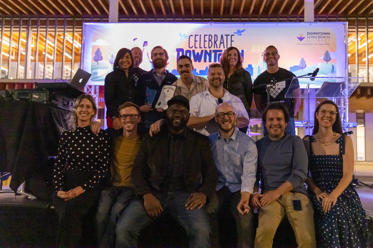 DTLBAlliance's tweet photo. Don’t forget to submit your nominations for the Spirit of Downtown award! If you know of an individual or organization that deserves recognition, click the link below and submit your nominations!
https://t.co/C2MpKVPigQ
Nominations close March 10th at noon.
#DowntownLongBeach https://t.co/mh6gd0i9do