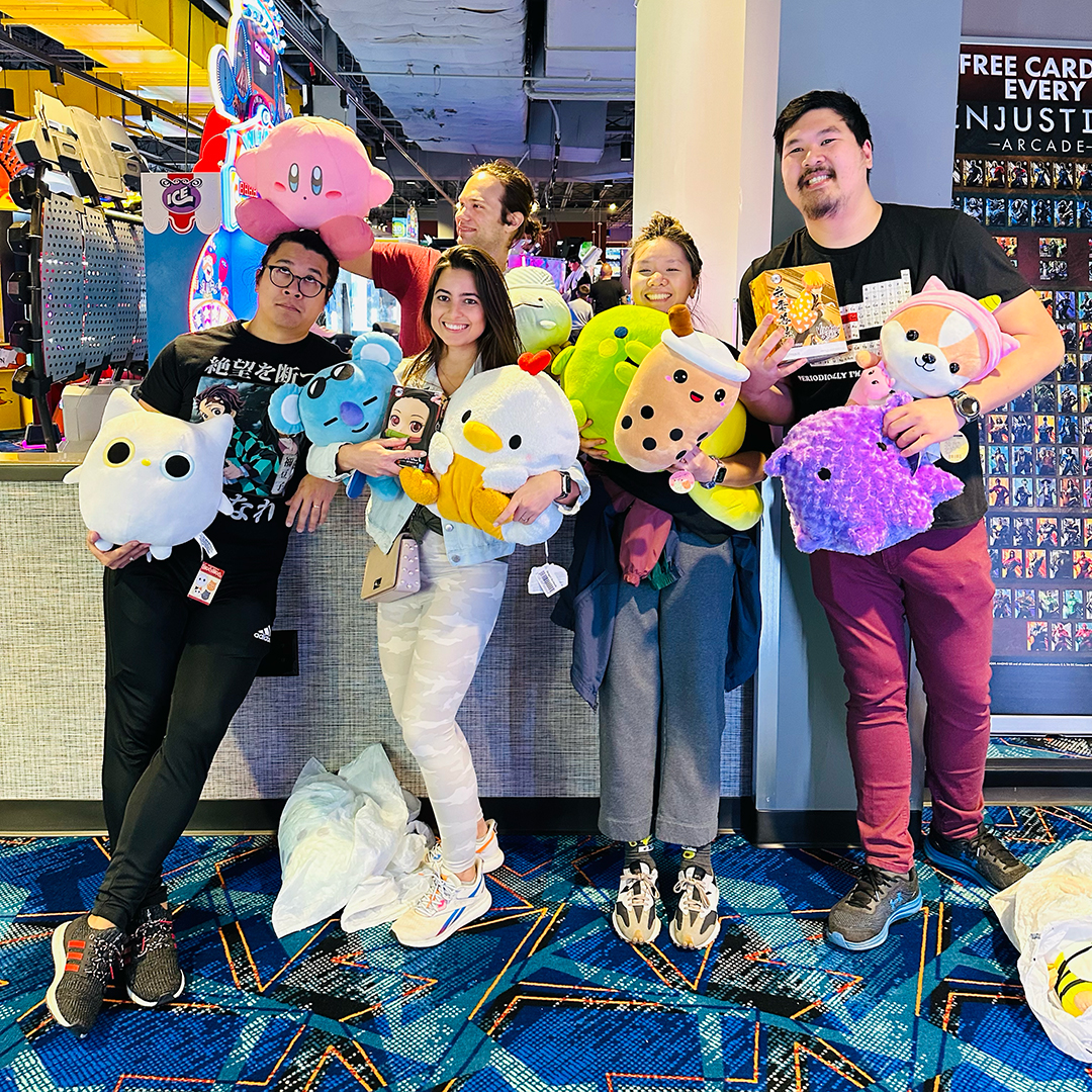 Round1USA's tweet image. Look 🗣️ at 🗣️ them 🗣️ go. Our grand opening in San Antonio, TX was unforgettable, and we&apos;d like to take a moment to show appreciation for all our customers who came out and made it all happen. 🥳 

#round1usa #sanantoniotx #cranemachine #northstarmall