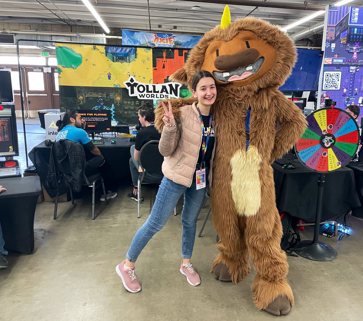 TollanUniverse's tweet image. Thanks for having us @EthereumDenver, we had a blast 🔥

It was an honor to be a part of blockchain arcade hosted by @BlockadeGames 🫡

P.S. @halbertnakagawa thanks for stopping by