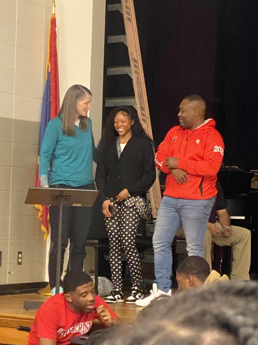 Deundria Stovall tweet media