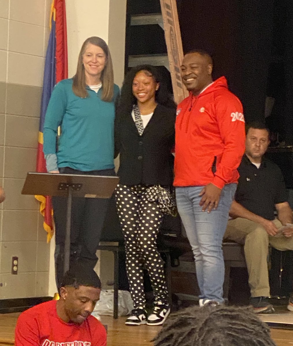 Deundria Stovall tweet media