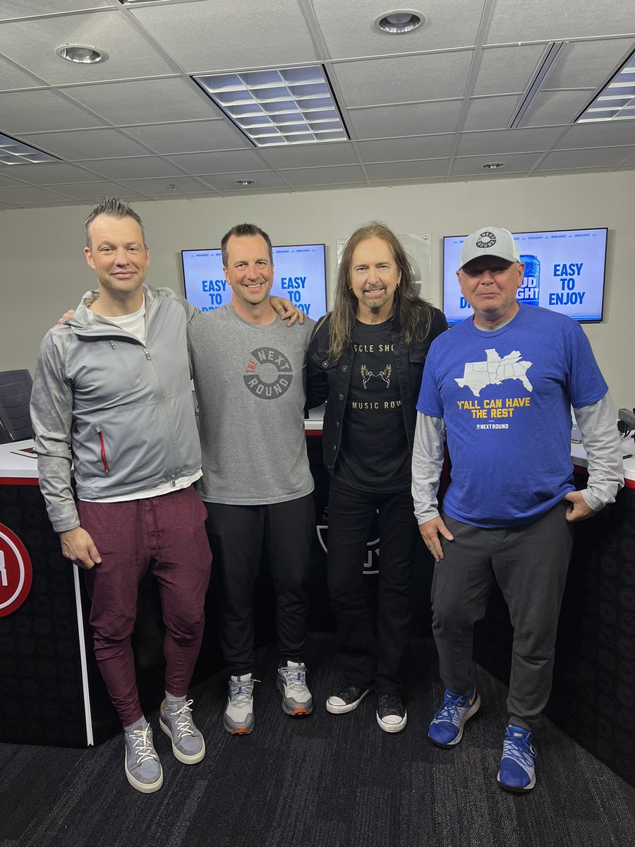 NextRoundLive's tweet image. We loved having @RealBrotherCane’s @DamonJOfficial in studio with us this past Friday!

You can find our conversation with him as well as a live performance of “Got No Shame” here: youtu.be/Cf5B7zI5v4M?t=…

Be sure to hit those LIKE and SUBSCRIBE buttons❗️