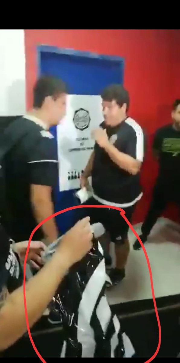 El Presi 👽 tweet media