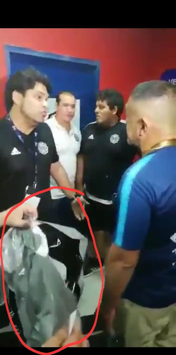 El Presi 👽 tweet media