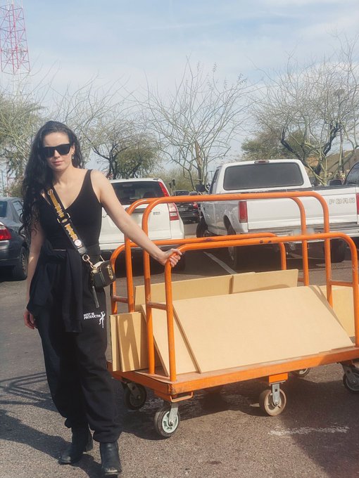 Another day, another Home Depot trip.   Call me daddy, because I&rsquo;ve got the wood 🪵 https://t.co/Vck9
