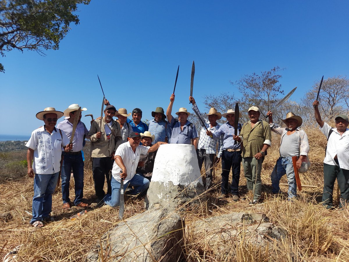 UACOColotepec's tweet photo. En defensa del territorio https://t.co/dqzIh5Vfug
