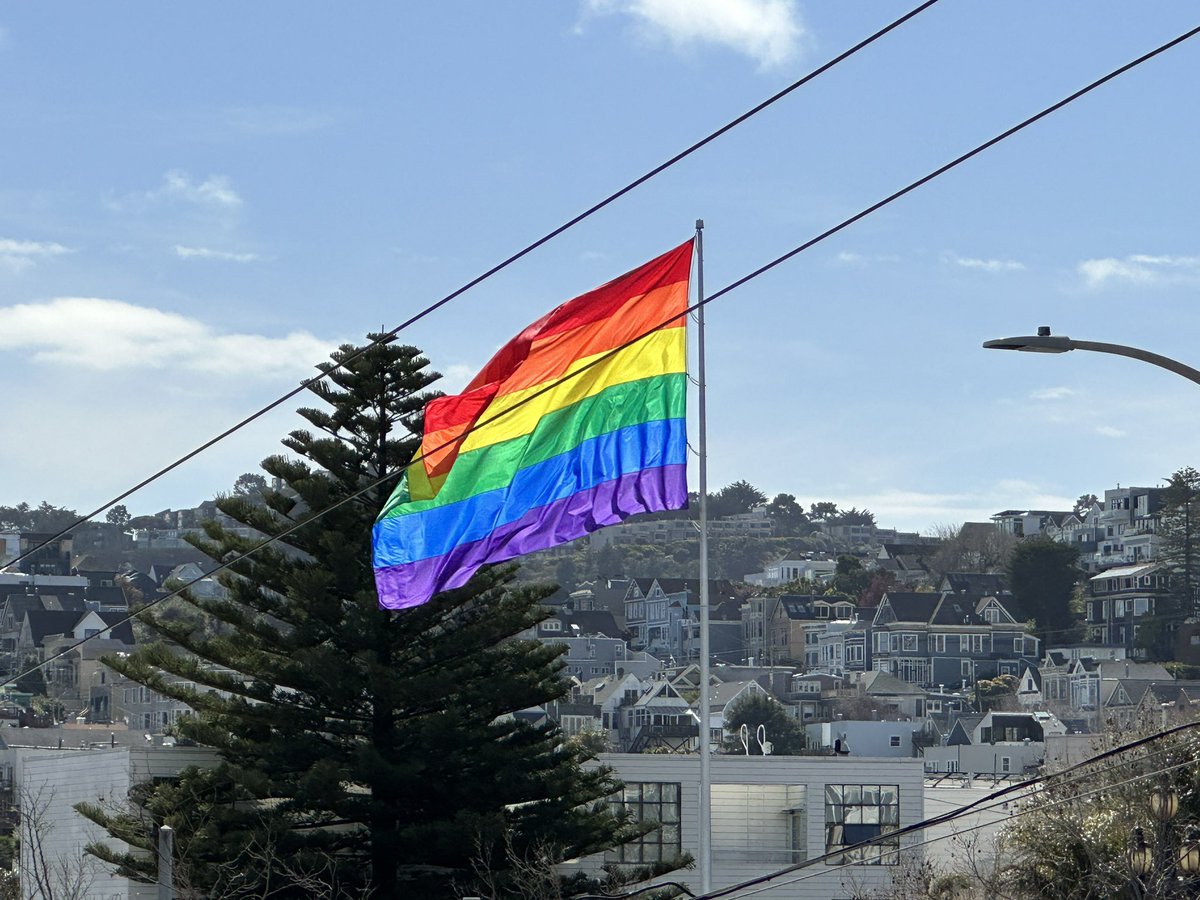 majorsketch_art's tweet photo. Thank you to everyone who came out to see me at the Castro Art Mart today and to those of you who sent your support from afar! I love that we are a part of this community together.
#SanFrancisco #art #LGBTQ #gay #queer #castroartmart #castromerchants #sexpositive #gayart https://t.co/S7FcPibTxi