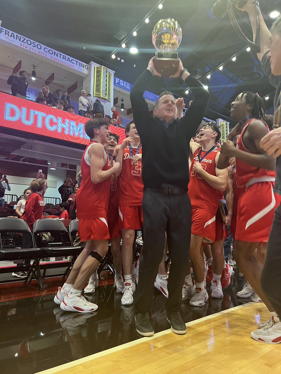 Final: Tappan Zee 39, Somers 15 in the Section 1 Class A Boys Basketball Championship. 

The Gold Ball is back to the Dutchmen - in the most Tappan Zee Game I’ve ever seen.