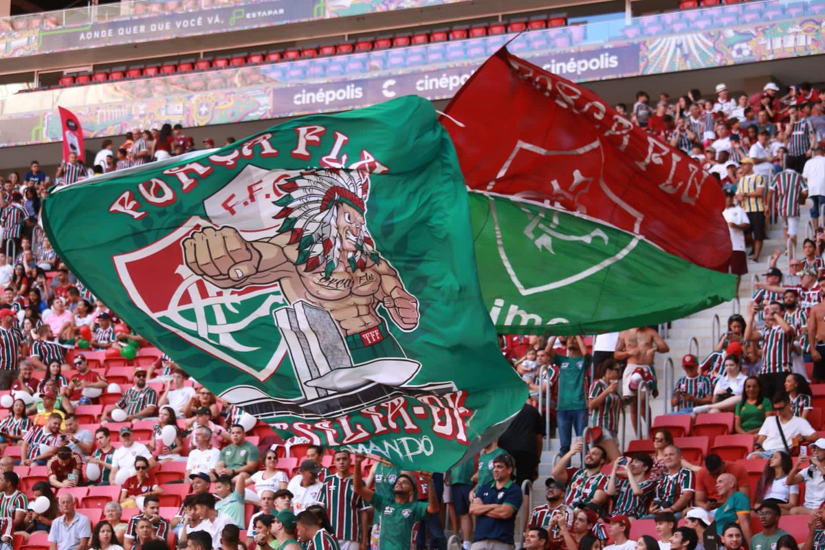 FluminenseFC's tweet photo. A Melhor e Mais Bonita do Mundo representou demais em Brasília! 🤩❤️💚

Tweet para enviar os vídeos de ontem 👇

📸: Igo Estrela/Metropoles https://t.co/JQsQCD4afN