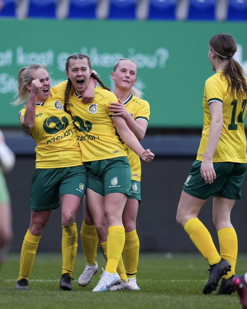 flowsports's tweet photo. Hanna Huizenga to the rescue 🫡 Last minute winning goal to deliver a 2-1 win for @FortunaVrouwen 

(📸: Fortuna Sittard) https://t.co/V1yX8SfGHm