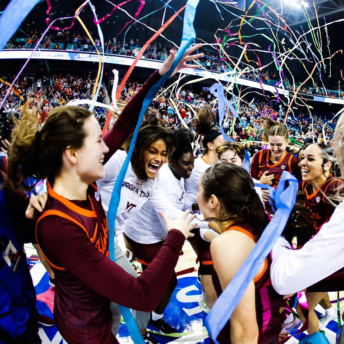 accwbb's tweet photo. THE moment. 🥹 https://t.co/5a20OUwxHi