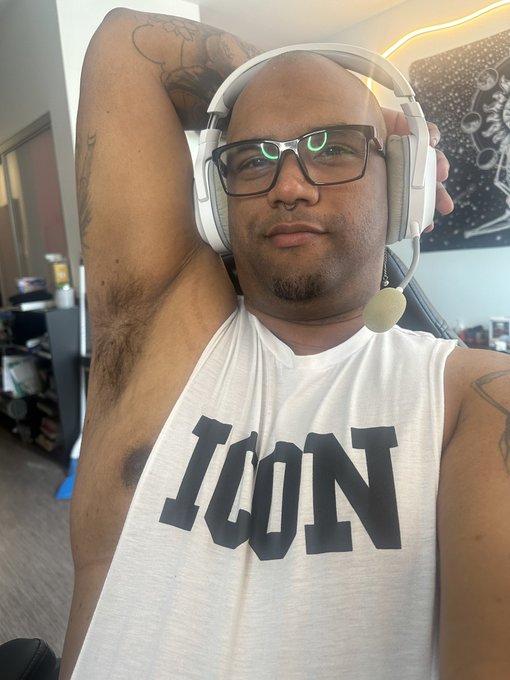 Nipslip and pit for you 😈😜😘 https://t.co/edasSG7XBj<a href="/tag/zaddy"class="tags"><span>#zaddy</span></a><a href="/tag/singlelife"class="tags"><span>#singlelife</span></a><a href="/tag/gaypup"class="tags"><span>#gaypup</span></a><a href="/tag/gayseattle"class="tags"><span>#gayseattle</span></a>