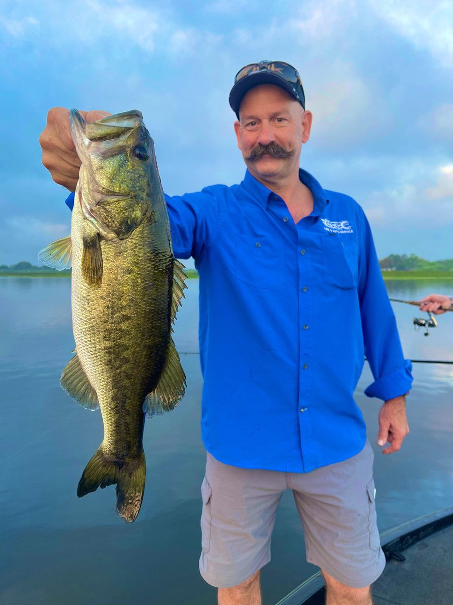 GandCTireAuto's tweet photo. Fishing / Catching with David Paychecks fishing guide servic Fff . https://t.co/8AsczDSnQE