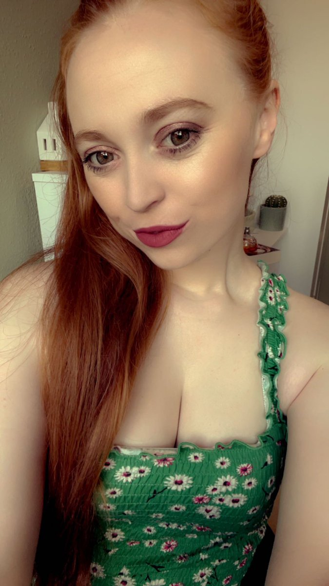 Debbie_Black18's tweet photo. Glowing different now 🥰 #gettingmyselfback #healing https://t.co/vtwwQOY1yI