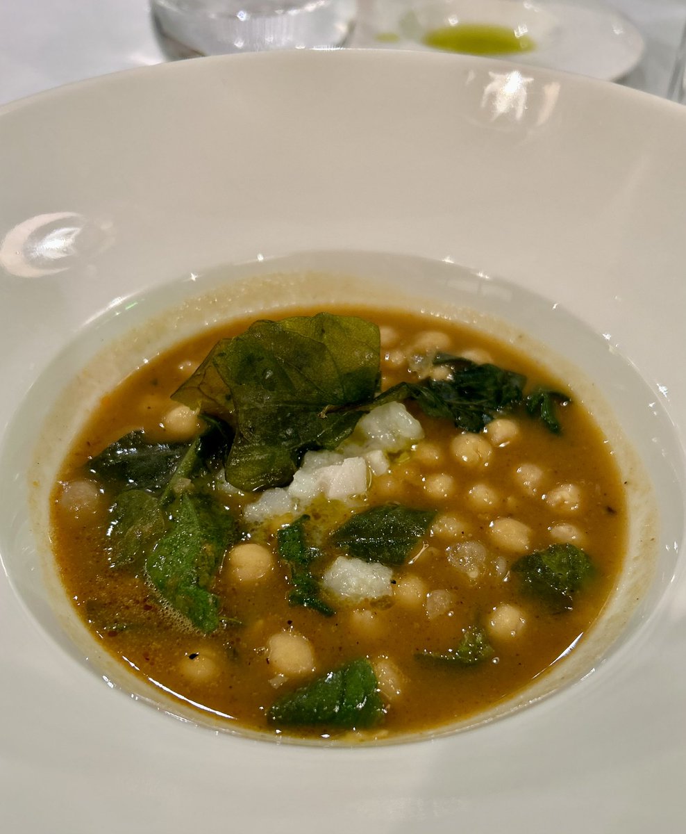 sommeliertjt's tweet photo. A truly wonderful day with @tasteofthemed Dr Simon Poole, Eddie, Steve, Juan Antonio, Scarletta &amp; Gabriel.  Followed by a #gastronomical experience at @Picualia’s new #restaurant @Aureum where the star ingredient is #Picualia’s exquisite #EVOO https://t.co/yahUdNQApQ