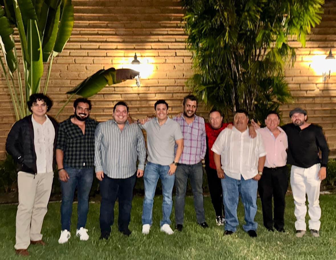 omartaboadan's tweet photo. ¡Grata reunión con grandes y buenos amigos! #TeamUB https://t.co/Tyt7UkCl7p