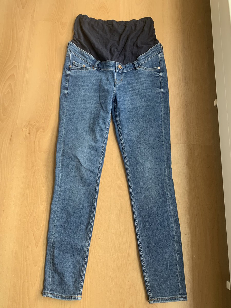 maedchenmama66's tweet photo. #wish2hand #umstandsmode #schwangerschaft habe eine H&amp;M Umstandsjeans Skinny in Größe M gegen Versandkosten von 2,75€ abzugeben ( sehr guter Zustand, nur am Bund ist die Naht etwas überdehnt, siehe Bild) https://t.co/1veqr6Egb3