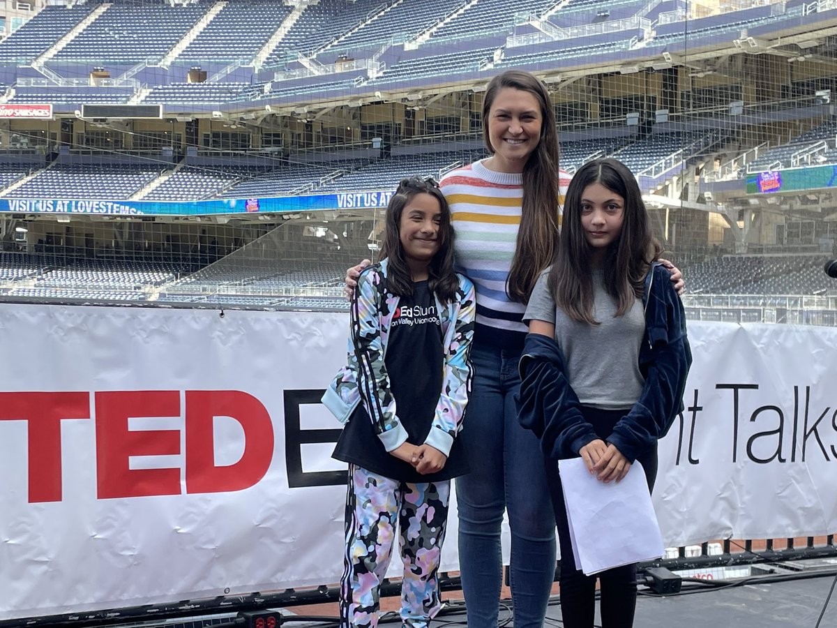 Stephanie Barker tweet media