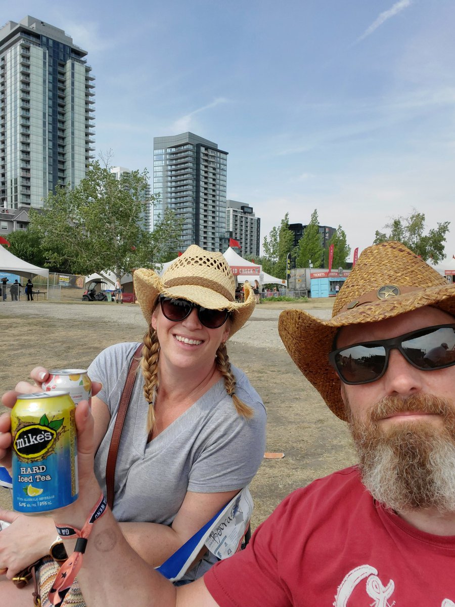 rolliegoal's tweet photo. @countrythunder Looking forward to this year's line up. Especially @JonPardi and Bailey Zimmerman https://t.co/kwXW1X83nG
