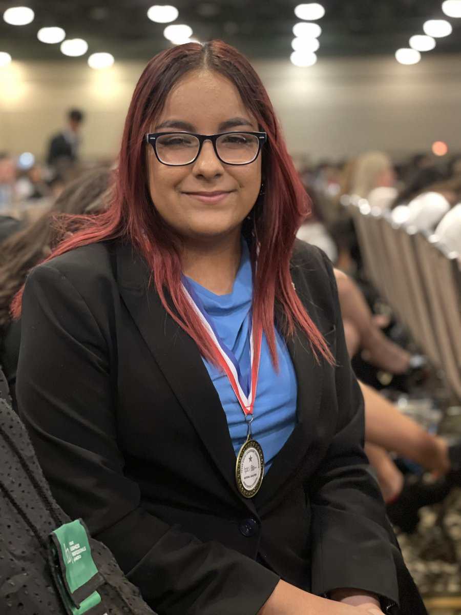 SanElizarioHS's tweet photo. Our very own BPA State Champion Yvette De La Riva! She is a National Qualifier &amp; will be representing the state of Texas &amp; San Elizario HS at the national level in California! She beat over 60 students in TX state competition &amp; dozens more @regionals to earn her spot!#sehsthebest https://t.co/sCVDba5cHK