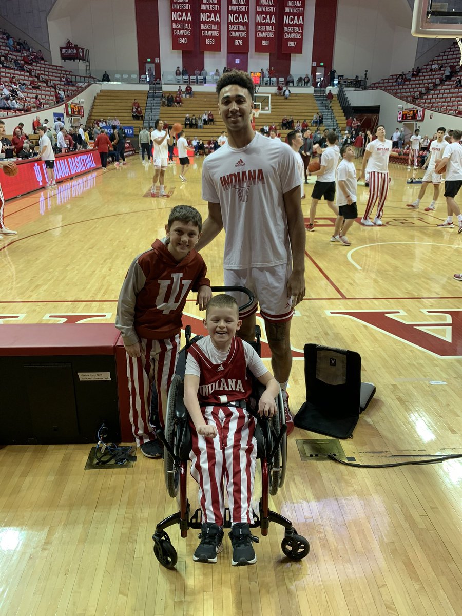 HoosierProject's tweet photo. It’s Carter’s 11th birthday today and he gets to spend it with his buddy Camden watching the Hoosiers!

Huge thank you to Trayce and Miller for taking time out of warm-ups to help make his day, and a huge thank you to our donors for allowing this special occasion happen! #iubb https://t.co/E6xOGPxTzk