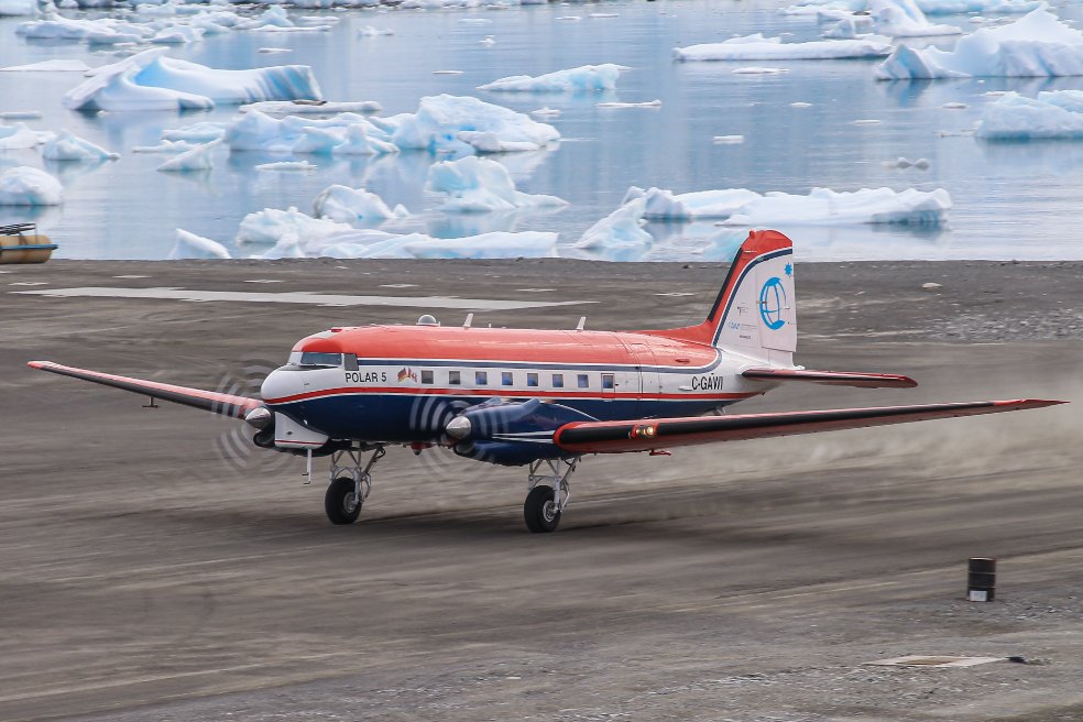 Hughes_Matt's tweet image. The last Basler (AWI) leaving the continent for the season.

We've got one more Twin Otter to fly north and a few more Dash-7 rotations before we fully closeout the flying season down here.

@BAS_News