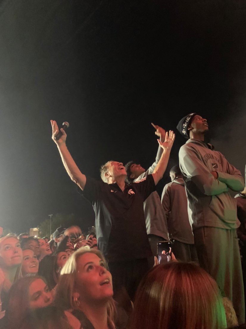 BarstoolMSU's tweet photo. MICHIGAN STATE DOUBLE BYE IN THE BIG TEN TOURNAMENT!!

Suck it Fran. https://t.co/diYdQQ1zQG