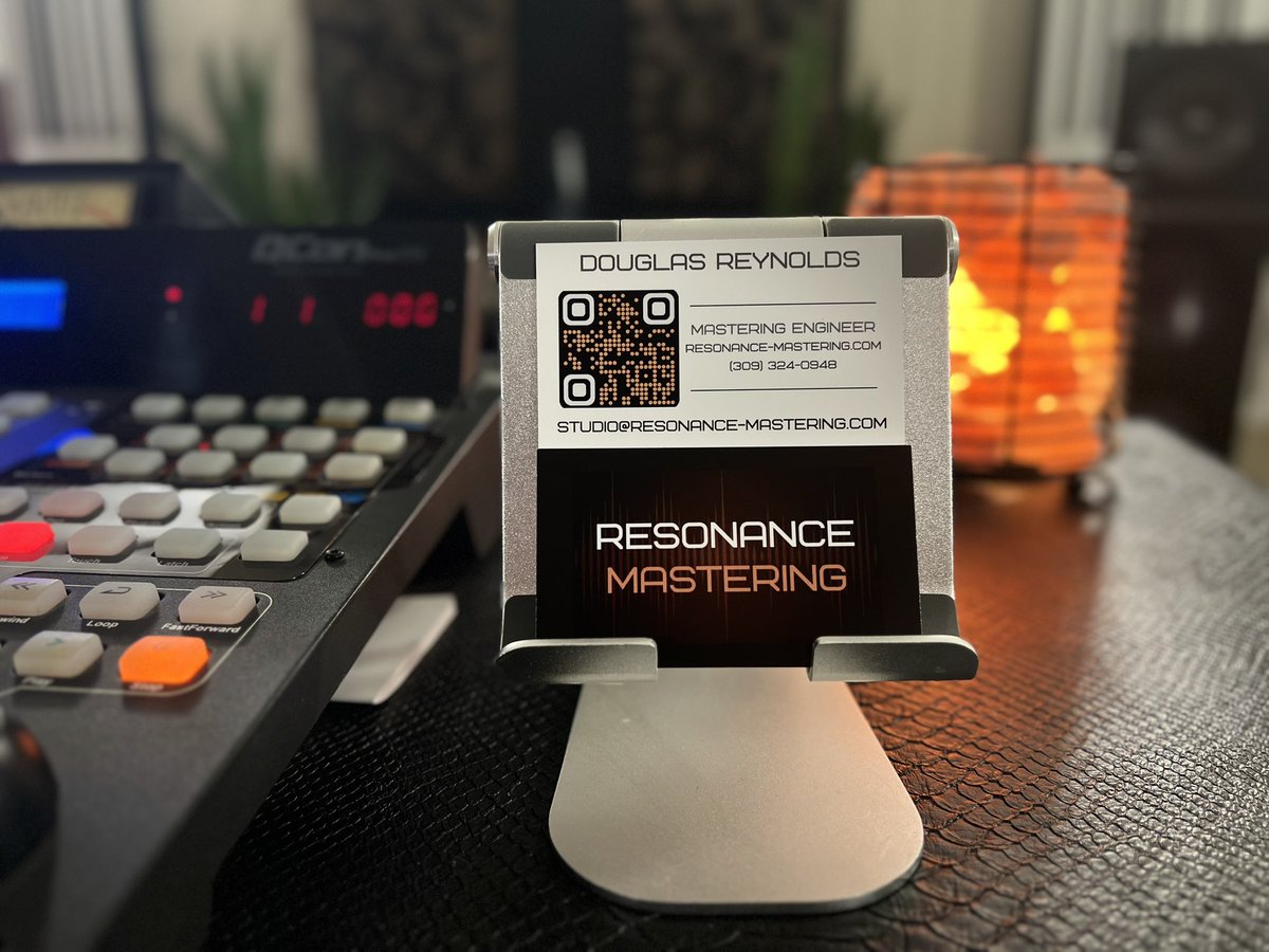 Some new analog “gear” in the studio. Biz cards never go out of style.
.
.
.
#businesscards #facetoface #mastering #masteringstudio #masteringengineer #appledigitalmasters #masteringforstreaming #cdmastering #vinylmastering #resonancemastering