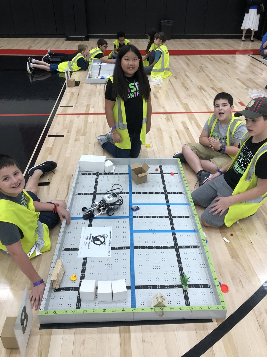 aselibrary's tweet photo. Our ASE Robotics club had a blast winning a Spirit Award at KMS on Saturday for HERO! Congratulations to all in Humble ISD who had a hand in creating such an incredible event for our kids! #humbleelementaryroboticsopen #hero #asepanthers
@aselibrary @ASE_PTOHumble
@HumbleISD_ASE https://t.co/eHD12MfHoO