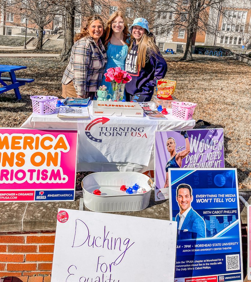 LeadershipInst's tweet image. @TPUSA at Morehead State University used Leadership Institute's Duck Day Activism Kit to advocate for true equality as they promoted their event with @realdailywire's Cabot Phillips.

#TPUSA #ConservativeMovement #MoreheadState