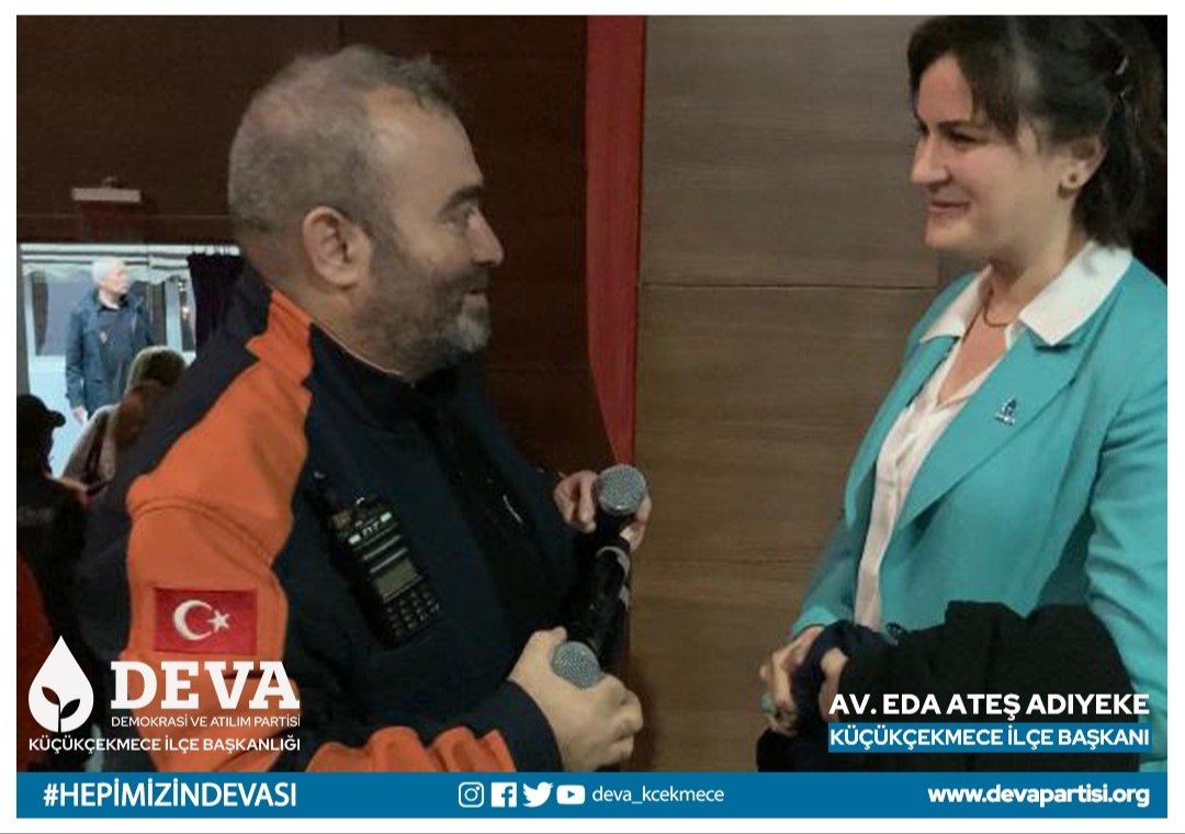 İlçe Başkanımız Av.Eda Ateş Adıyeke, Teşkilat İşleri Başkanımız Muharrem Özdemir, İlçe Sekreterimiz Nezih Konca, Küçükçekmece Mahalle Afet Gönüllüsü Aday Toplantısına katıldılar.

Küçükçekmece için gece gündüz demeden 24 saat çalışıyoruz, daha fazlası için uğraşıyoruz.