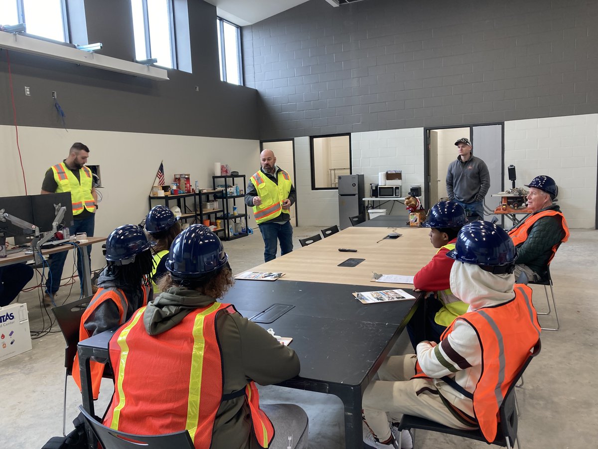 rothbm74's tweet photo. We had the opportunity to share ideas for Construction trades career paths to some students of the NKC (HSAP). Thanks HollisMiller for bringing them by. Love watching these students get excited about their possibilities! @NKCSchools @HollisandMiller @McCownGordon https://t.co/N1Qp1WnCeR