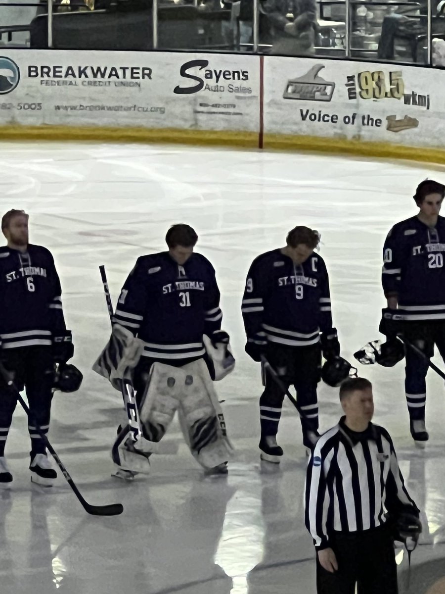 grog19's tweet image. Not the Cinderella story we were all hoping would happen.Was a privilege 2B in the building 2 see ⁦@97jenns⁩ play his final college game.Thanks to ⁦@CoachBlasi⁩ &amp;amp; staff 4 the last 2 seasons.The Tommies R in good hands &amp;amp; will be a force 2 contend with moving forward!