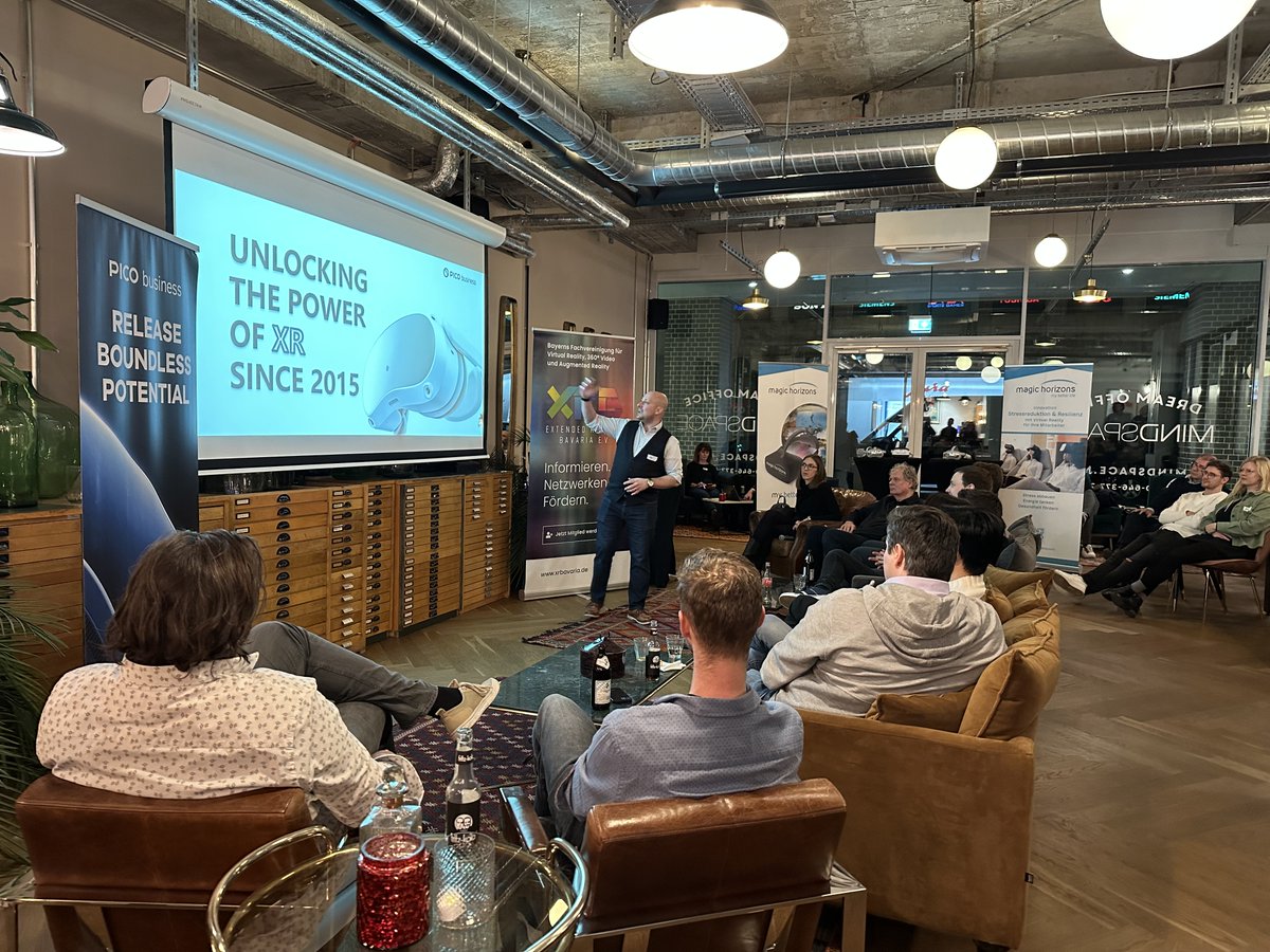 XaoS 💜😎 tweet media