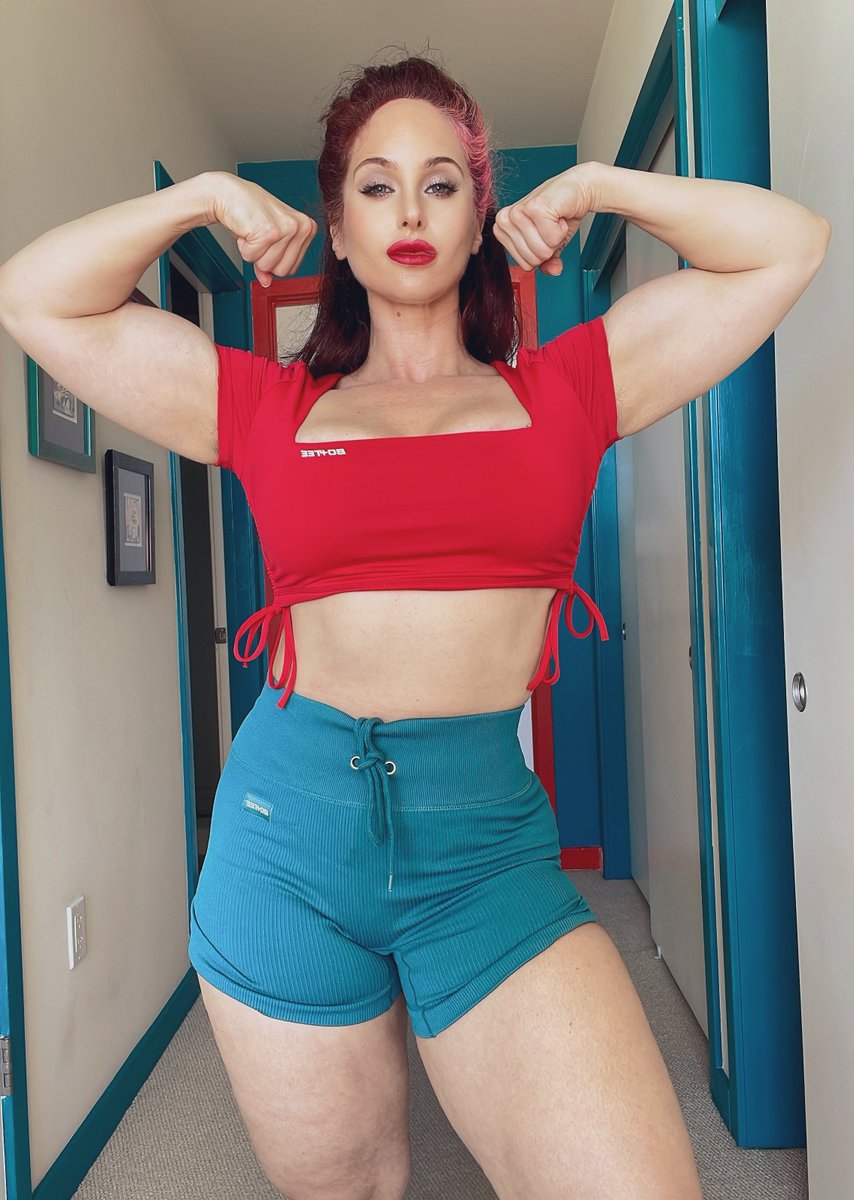 <a href="/MissGinaDarling/">Gina Darling</a> I’m appalled by your very obviously serious remarks on hotness and muscular women. The only way for me to express my repugnance is by sharing these unappealing photos.