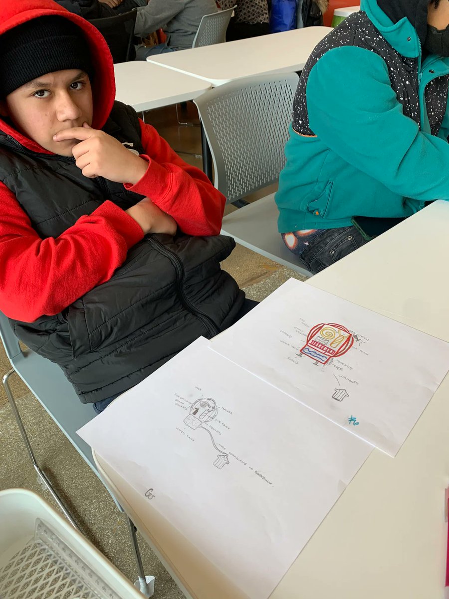 GCELabSchool's tweet photo. GCE students met with @pepsico_design and @mobilemakers_chicago for problem-solving and prototyping &amp; an opportunity to learn about careers in product and brand design. Thanks to the incredible team for reinforcing the value of #realworldlearning.
#goodfutures #chicagohighschool https://t.co/vj9oj8mGuh