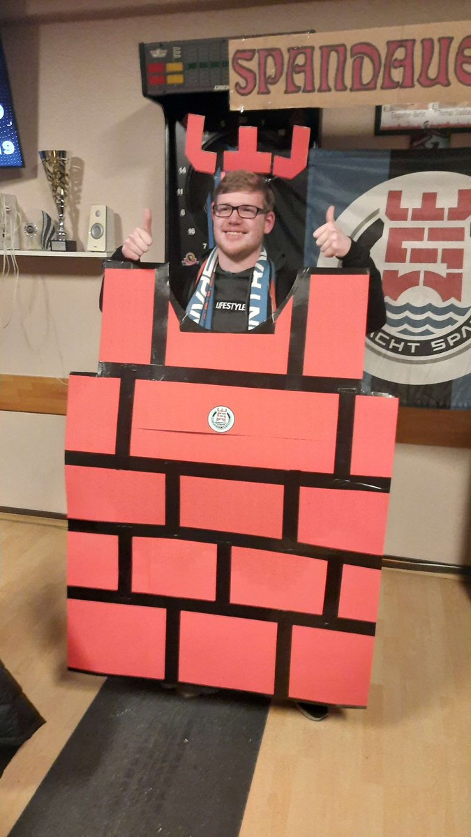 DER TURM <a href="/EinSpandau/">Eintracht Spandau</a> 'S!