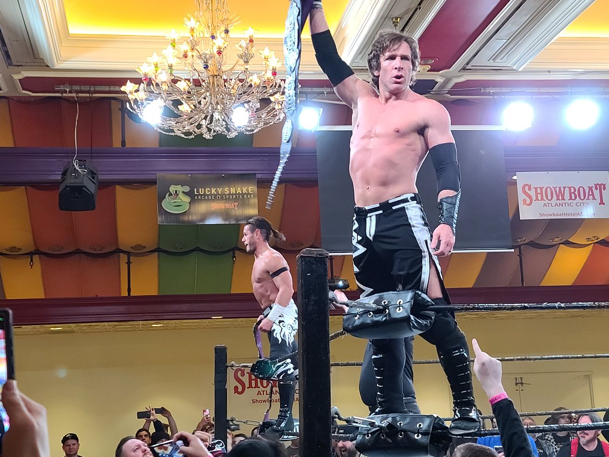 riverstreet88's tweet photo. AND NEWWWWWWWW

#GCW World Tag Team Champions

MOTOR
CITY
MACHINE
GUNS

#GCWRansom https://t.co/rSpwjNKhRo